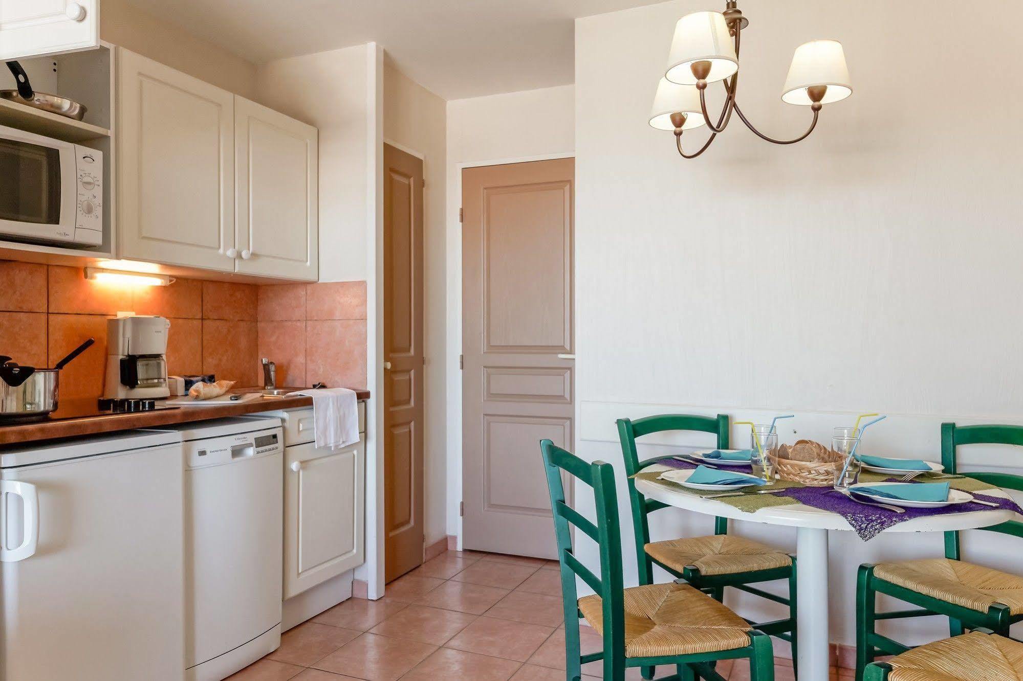 Les Rivages - Appartement Vue Mer Imprenable-Piscine Six-Fours-les-Plages Exterior photo
